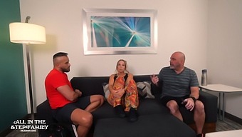 جلسة تمرين الأخ الأكبر مع الزوجة تتحول إلى علاقة غرامية في 4k!