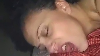 Performanță Sexuală Cu Activitate Orală Neglijentă Și Promiscuă